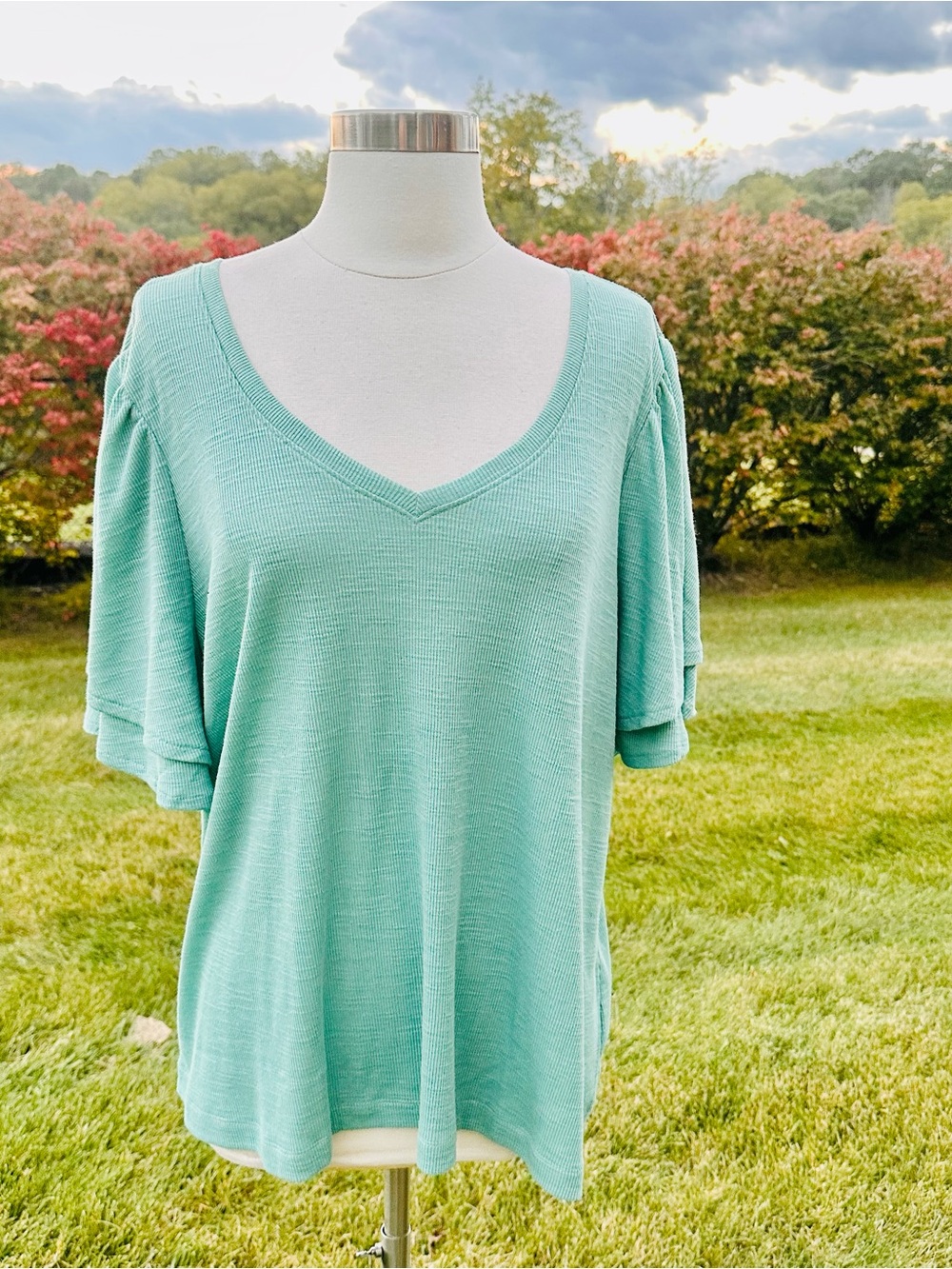 Terra & Sky Mint Teal V-Neck Plus Size Short Sleeve Top